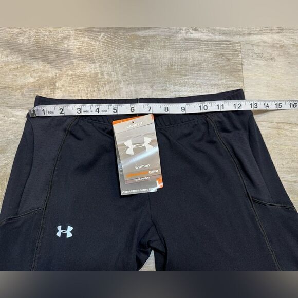 NWT woman’s Black compression/Capri athletic wear - Picture 7 of 15